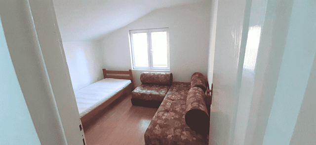 Spacious 85m2 apartment with 3 bedrooms and sea view in Herceg Novi — photo 5